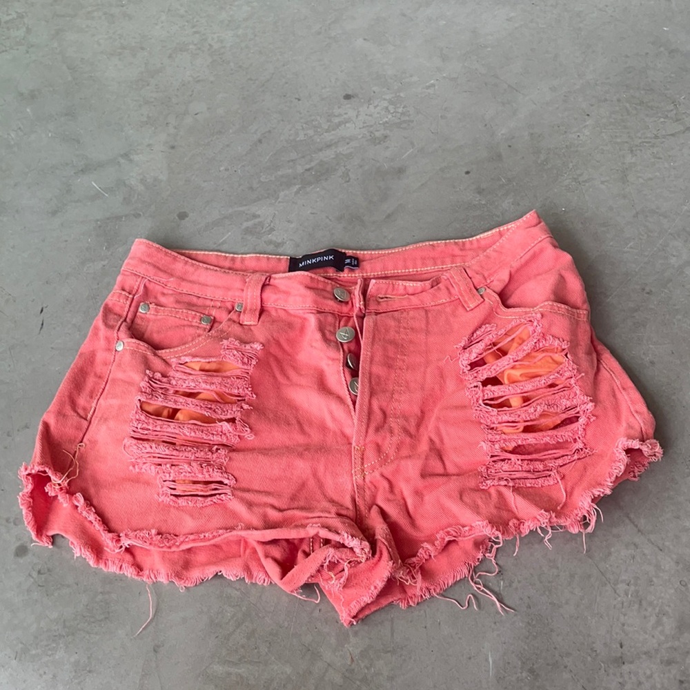 Mink pink fun coral festival shorts size M 🌟